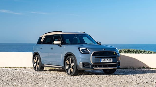 Tamamen Elektrikli MINI Countryman SE ALL4.
