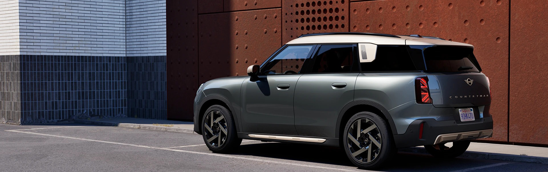 MINI COUNTRYMAN.