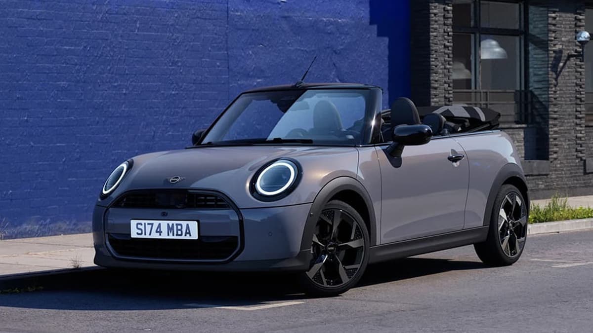 MINI Cooper S Cabrio.